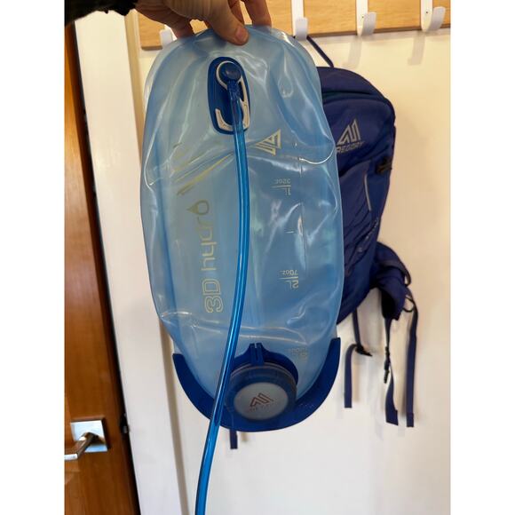 GREGORY Avos 10 Hydration Pack Running Trail Hiking EUC! - Picture 5 of 8